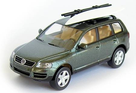   VW Touareg mit Sarfbrerr