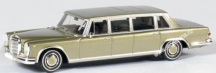   Mercedes-Benz 600 Pullman (W100)