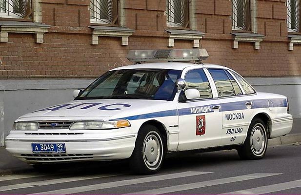  Ford Crown Victoria    49