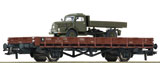 Roco 67256. Платформа двухосная с грузовым автомобилем и со стойками